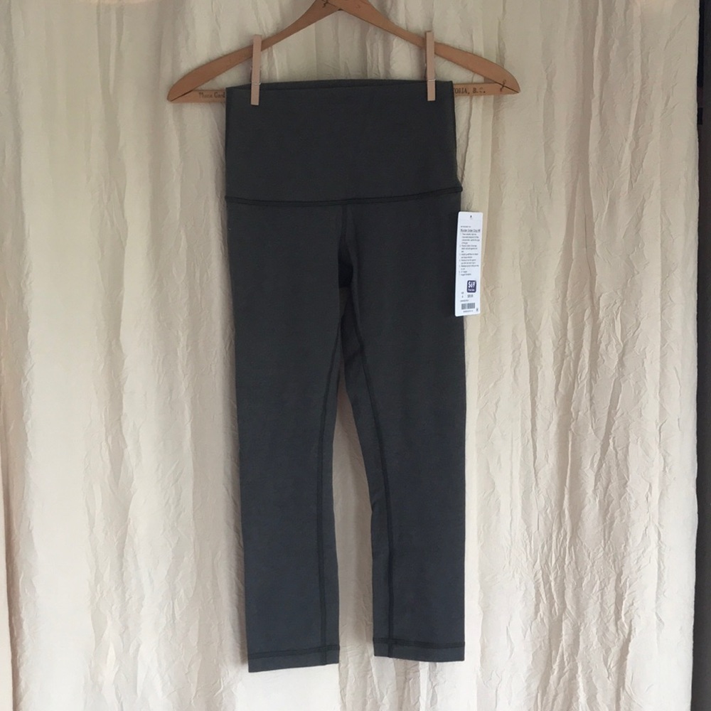 Lululemon Wunder Under Crop Hi-Rise  (Size: 4)